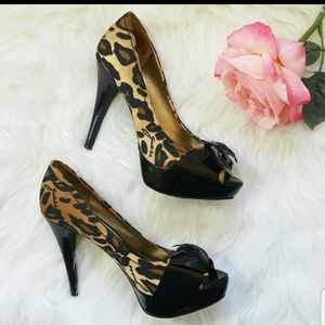 Traded 🔥GUESS Cheetah Pumps 🔥